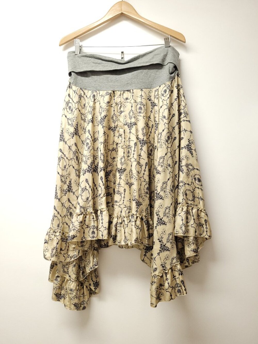 Johnny was Silk Ruffle Hi Low Hem Midi Skirt Size M